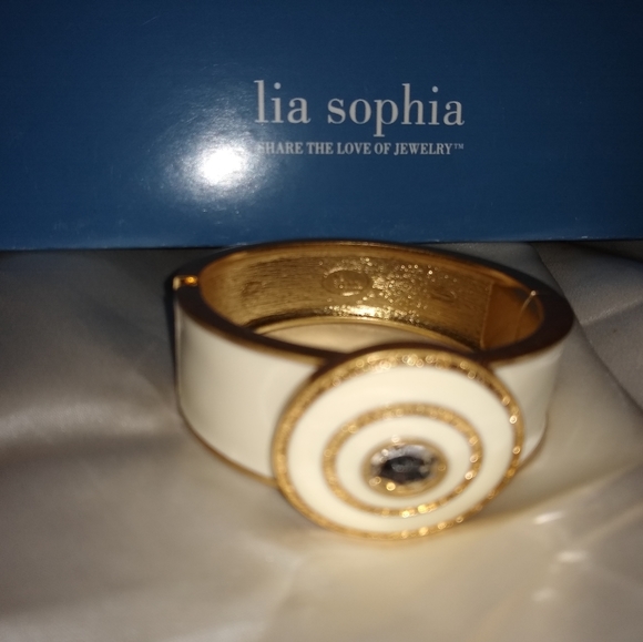 Bracelet Beautiful Lia Sophia Bracelet Alabaster / Gold Trim - Picture 7 of 11